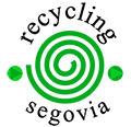Logo espiral verde y letras del nombreen negro. Recycling Segovia